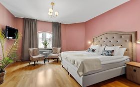First Hotel Statt